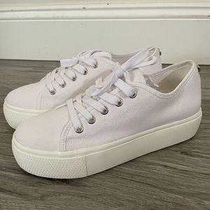NIB!!! Steve Madden Elore White Platform Sneakers